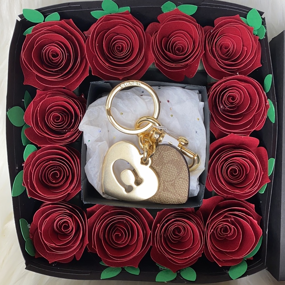 COACH  Signature Hearts Key Ring Bag Charm Gold / - Picture 13 of 13